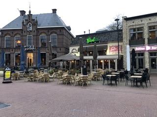 Haaksbergen singleparty singlescafe datingcafe ontmoetingsavond alleenstaanden singles vrijgezellen DatingOost DatingOost.nl Dating Oost datingbureau datingsite Oost-Nederland relatiebemiddeling relatiebemiddelingsbureau bemiddelingsbureau online daten grandcafe Centraal Haaksbergen 